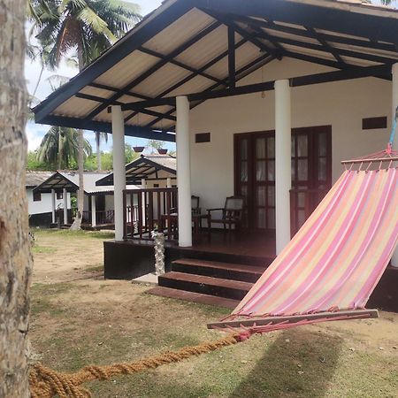 Helios Beach Resort Tangalle Kültér fotó