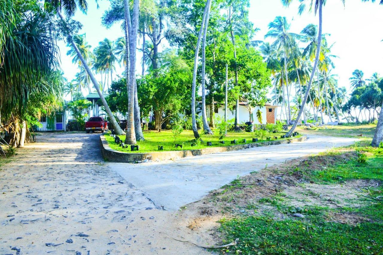 Helios Beach Resort Tangalle Kültér fotó