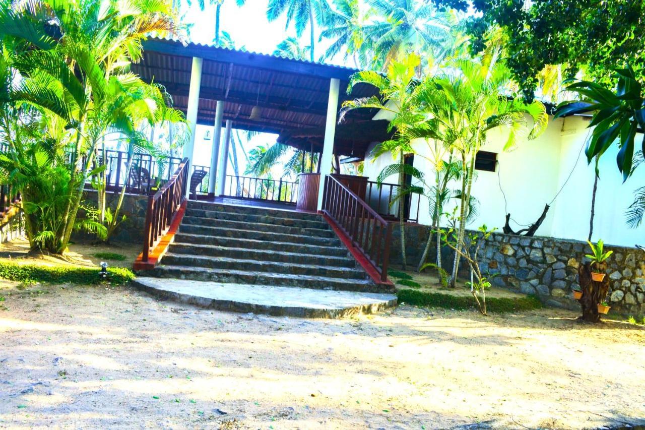 Helios Beach Resort Tangalle Kültér fotó