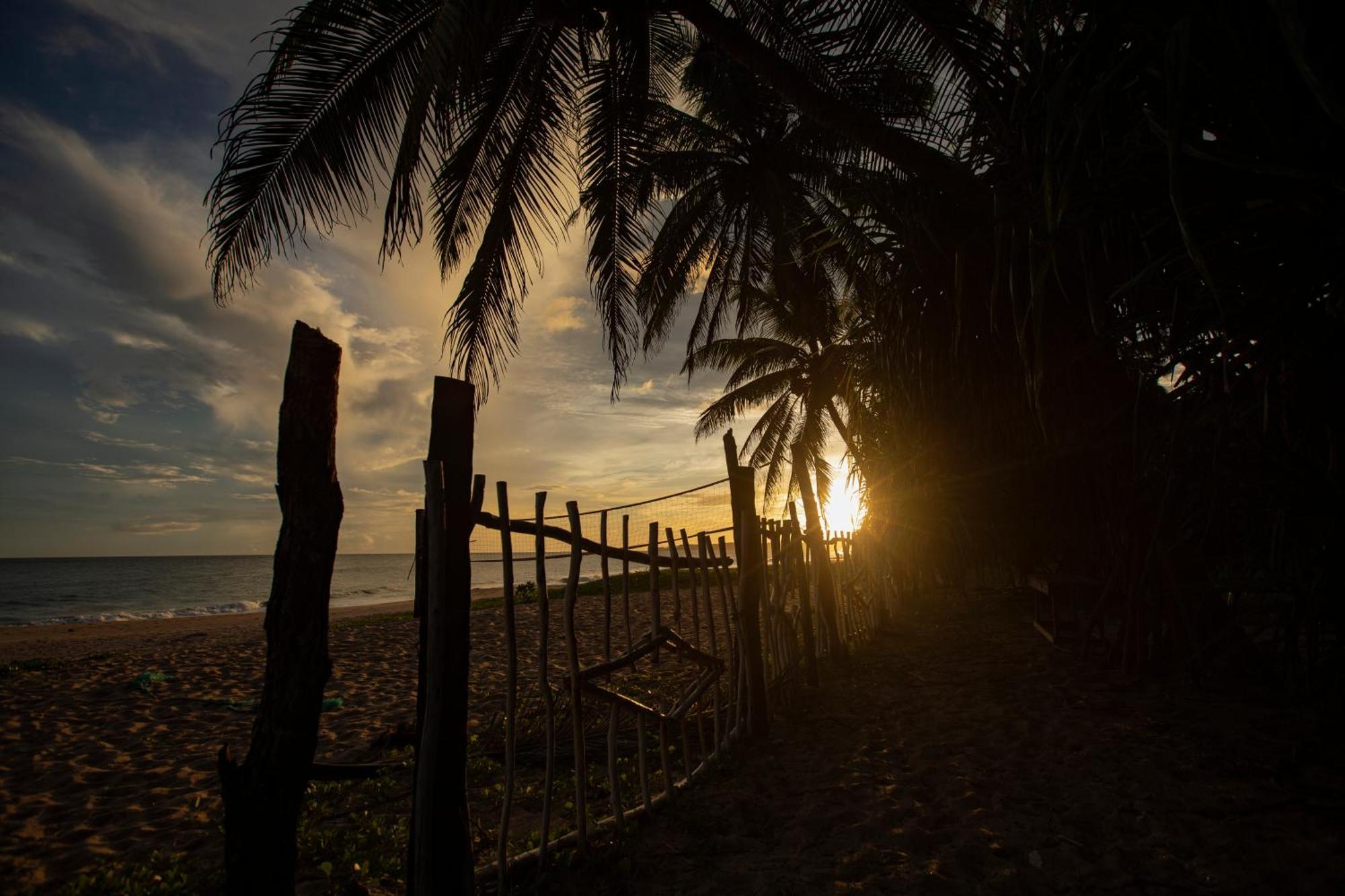 Helios Beach Resort Tangalle Kültér fotó