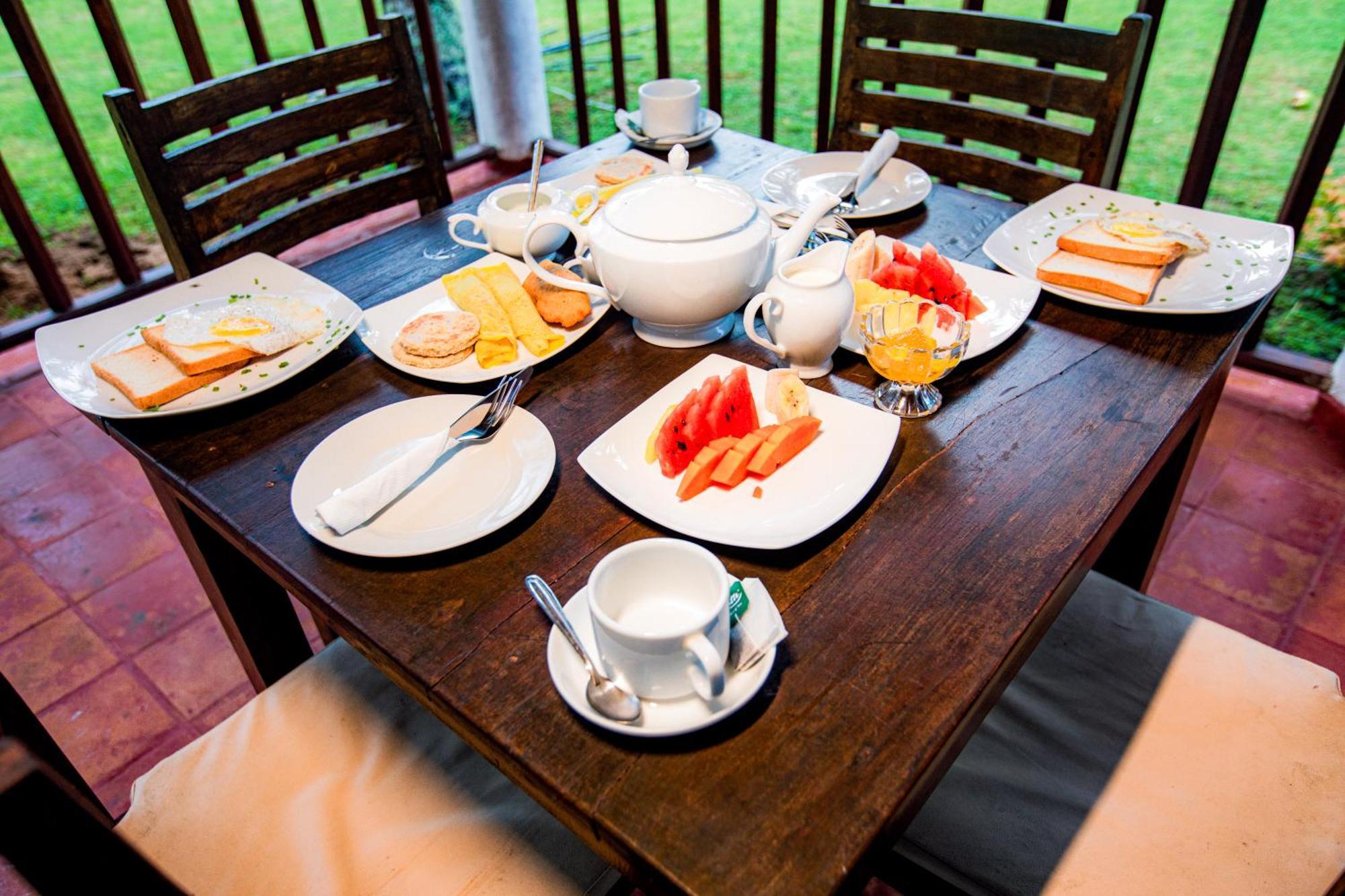 Helios Beach Resort Tangalle Kültér fotó