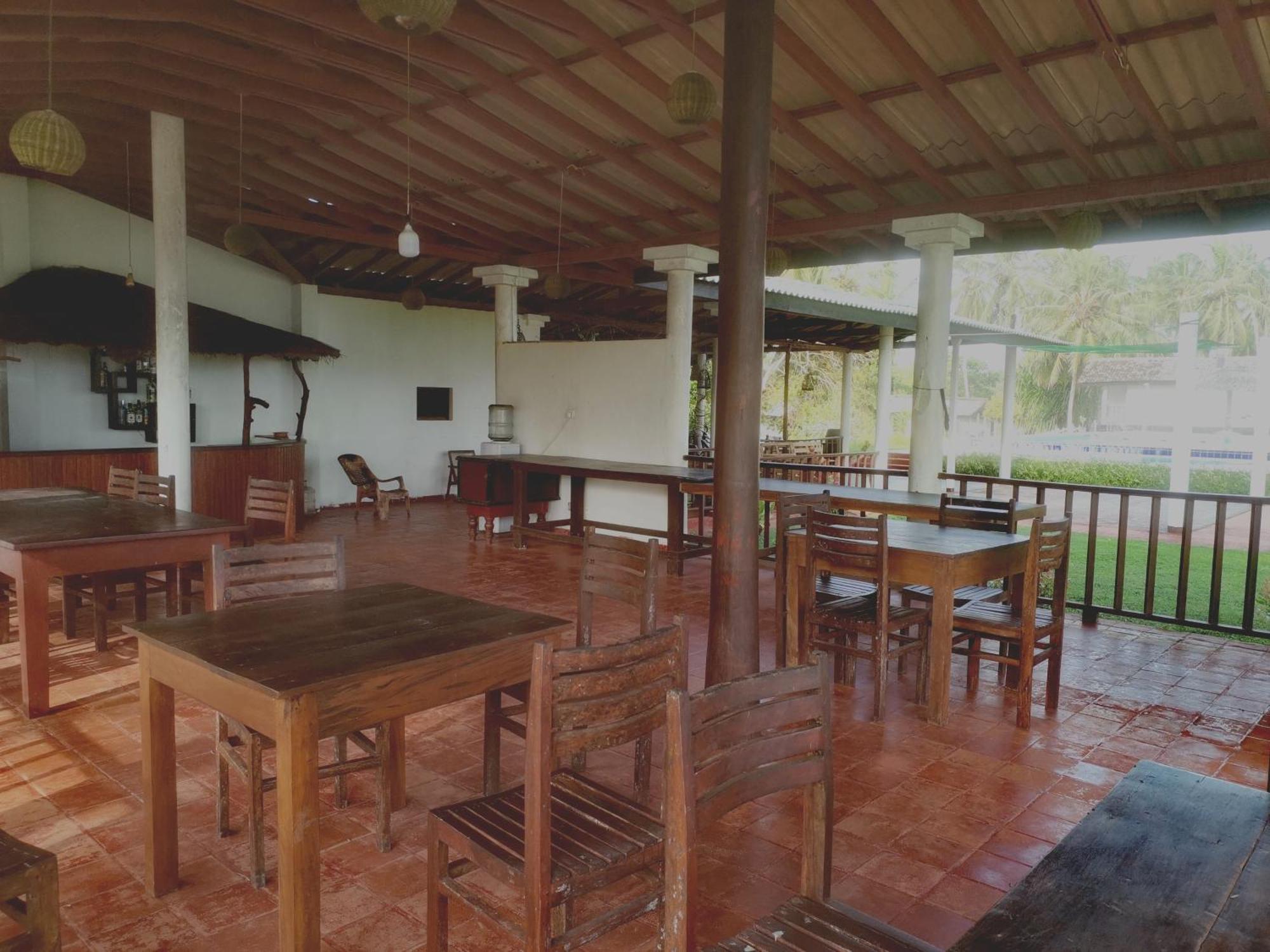 Helios Beach Resort Tangalle Kültér fotó