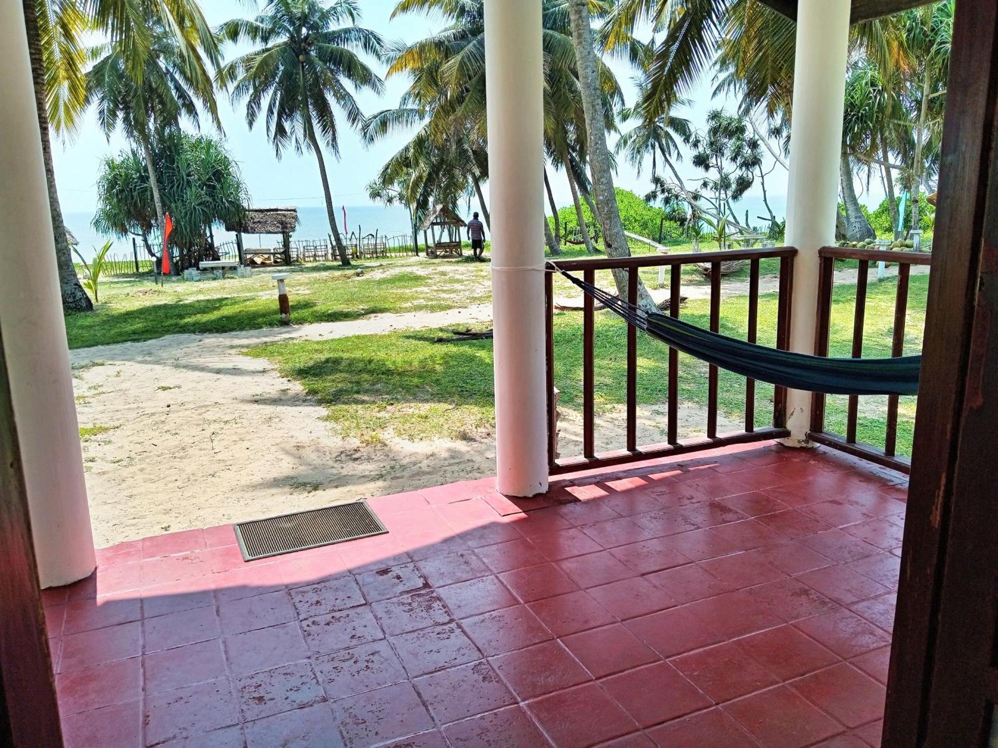 Helios Beach Resort Tangalle Kültér fotó