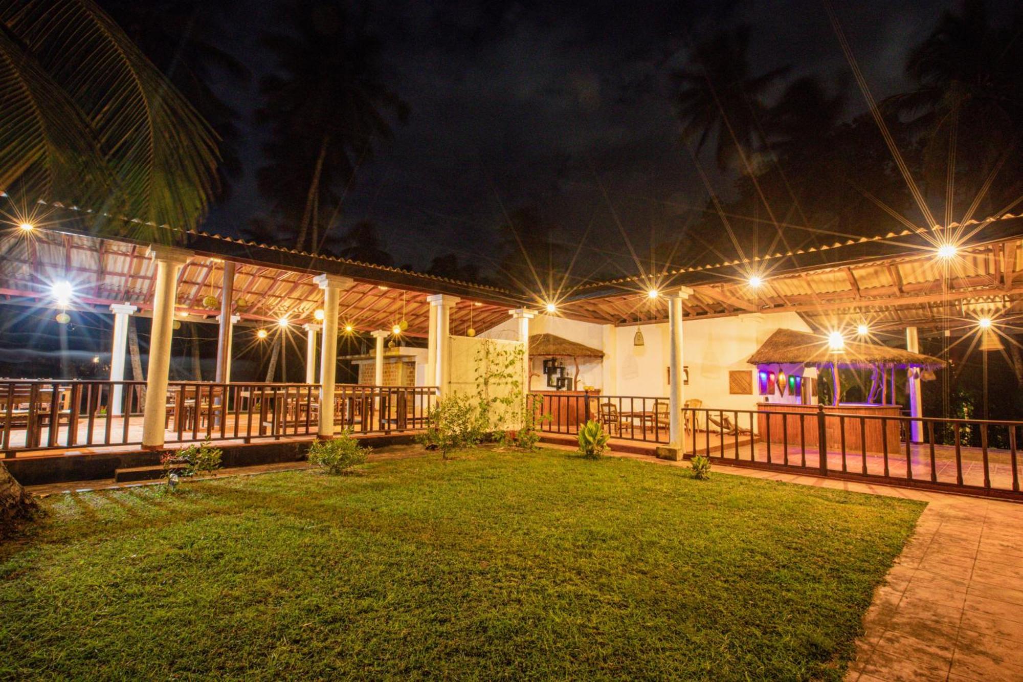 Helios Beach Resort Tangalle Kültér fotó