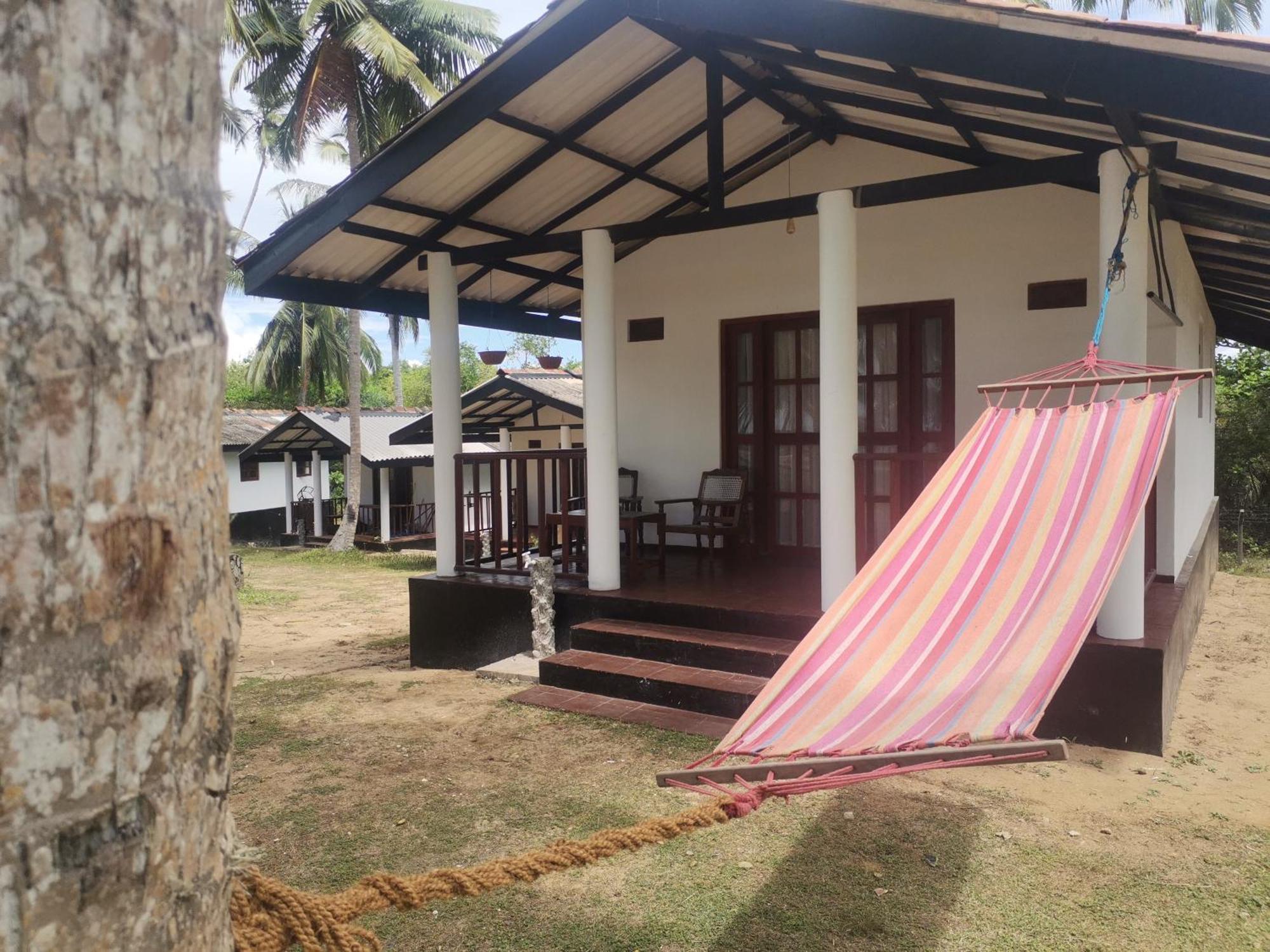 Helios Beach Resort Tangalle Kültér fotó