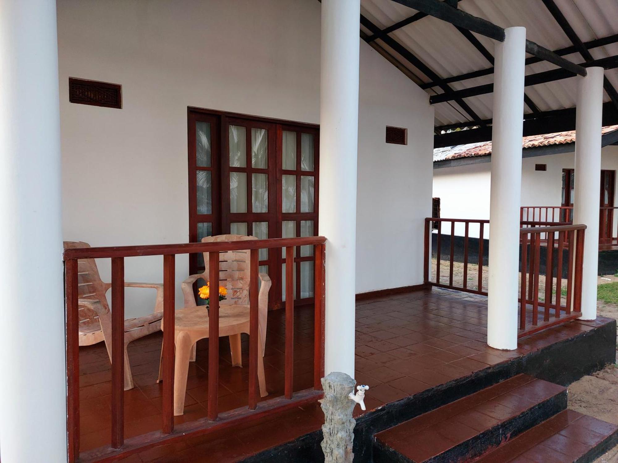 Helios Beach Resort Tangalle Kültér fotó
